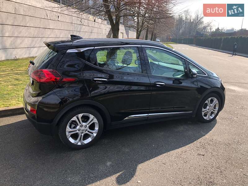 Хэтчбек Opel Ampera-e 2019 в Киеве