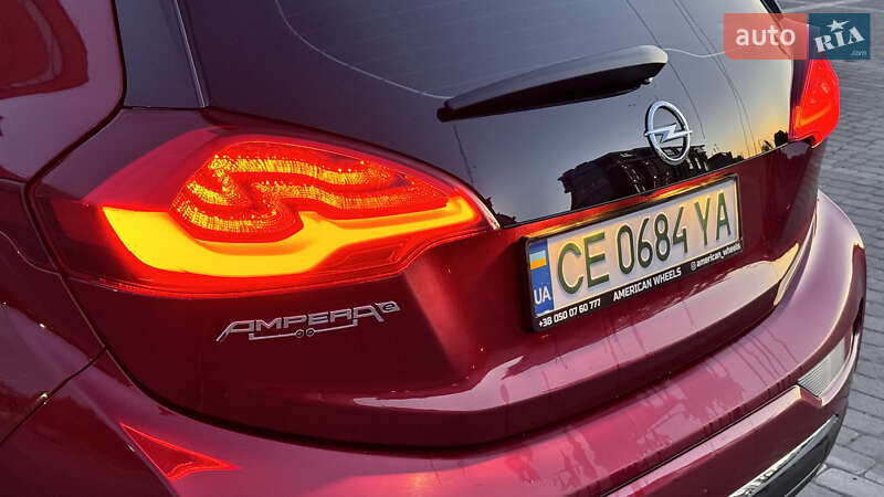 Хетчбек Opel Ampera-e 2017 в Чернівцях