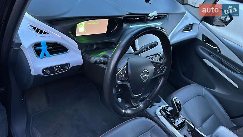 Хэтчбек Opel Ampera-e 2018 в Львове