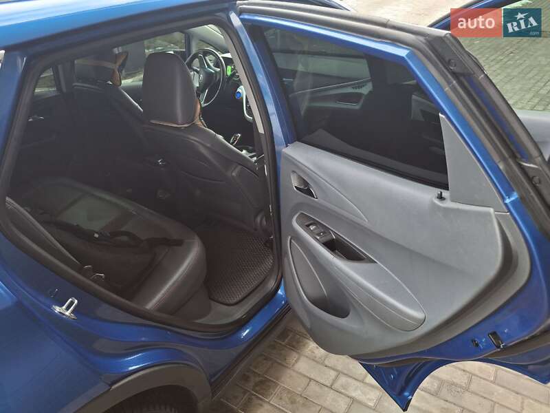 Хэтчбек Opel Ampera-e 2018 в Львове