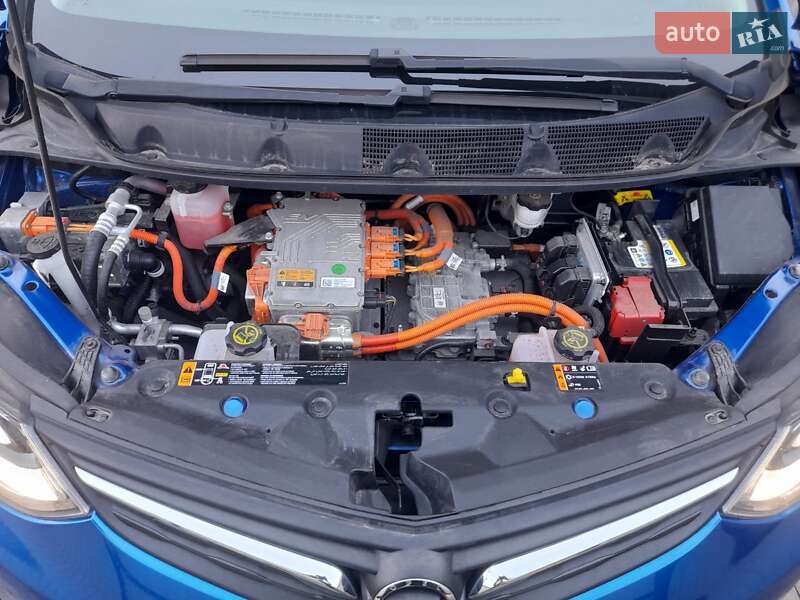 Хэтчбек Opel Ampera-e 2018 в Львове