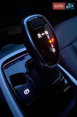 Хэтчбек Opel Ampera-e 2020 в 