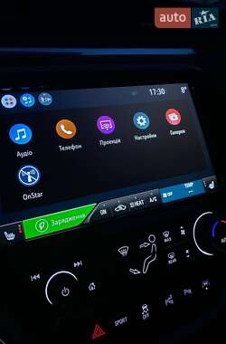 Хэтчбек Opel Ampera-e 2020 в 