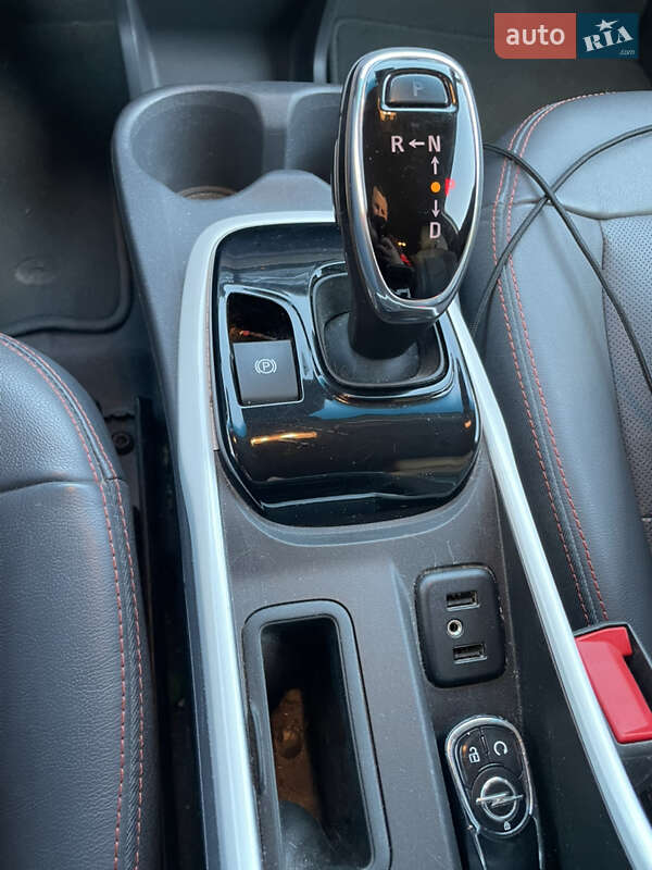 Хэтчбек Opel Ampera-e 2017 в Луцке фото 11 Хэтчбек Opel Ampera-e 2017 в Луцке