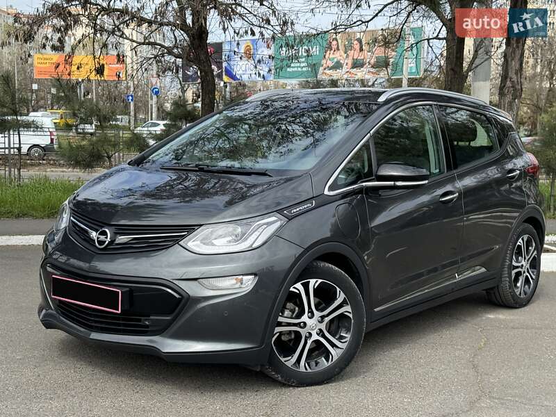 Хэтчбек Opel Ampera-e 2019 в 