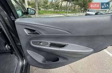 Хэтчбек Opel Ampera-e 2019 в 