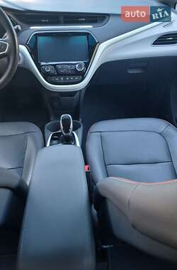 Хэтчбек Opel Ampera-e 2019 в 