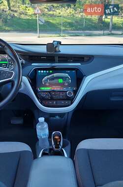 Хэтчбек Opel Ampera-e 2019 в 