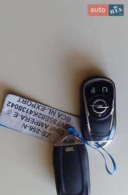 Хэтчбек Opel Ampera-e 2019 в 