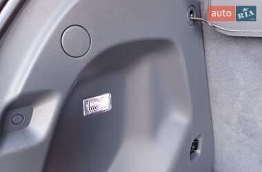 Хэтчбек Opel Ampera-e 2019 в 