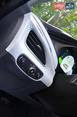 Хэтчбек Opel Ampera-e 2020 в 