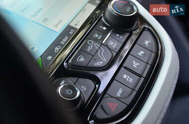 Хэтчбек Opel Ampera-e 2020 в 