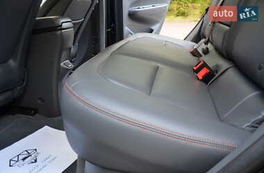 Хэтчбек Opel Ampera-e 2020 в 