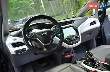 Хэтчбек Opel Ampera-e 2020 в 