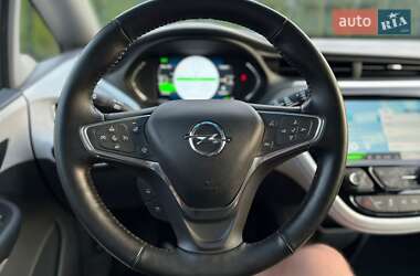 Хэтчбек Opel Ampera-e 2020 в 