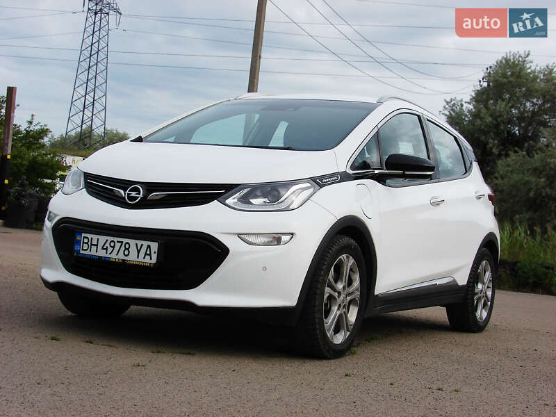 Хетчбек Opel Ampera-e 2019 в 