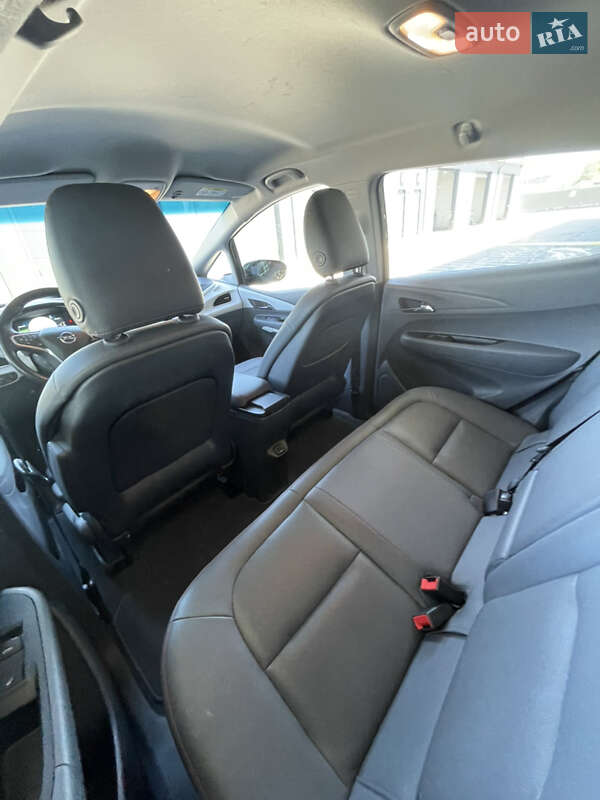 Хетчбек Opel Ampera-e 2019 в Городку