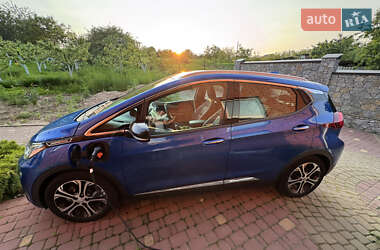 Хэтчбек Opel Ampera-e 2019 в 