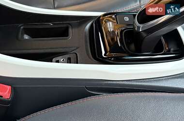 Хетчбек Opel Ampera-e 2020 в 