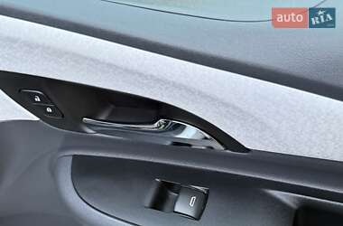 Хетчбек Opel Ampera-e 2020 в 