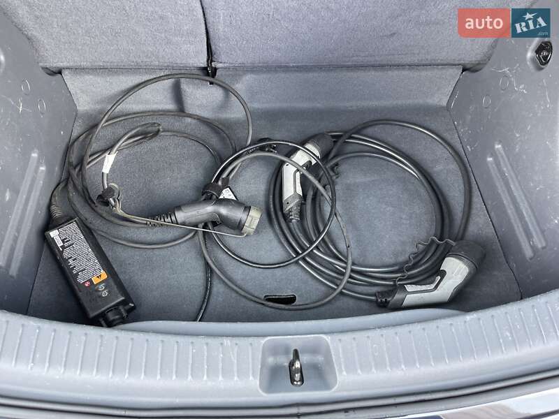 Хэтчбек Opel Ampera-e 2020 в Хмельницком