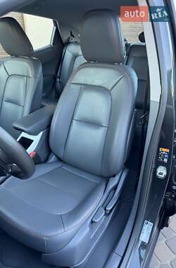 Хетчбек Opel Ampera-e 2020 в 