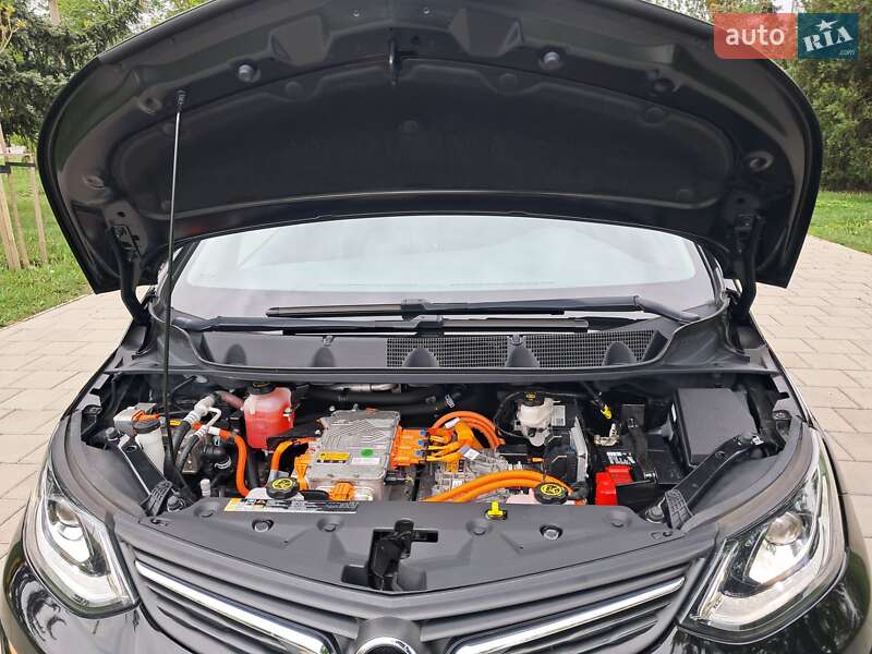 Хэтчбек Opel Ampera-e 2020 в Виннице