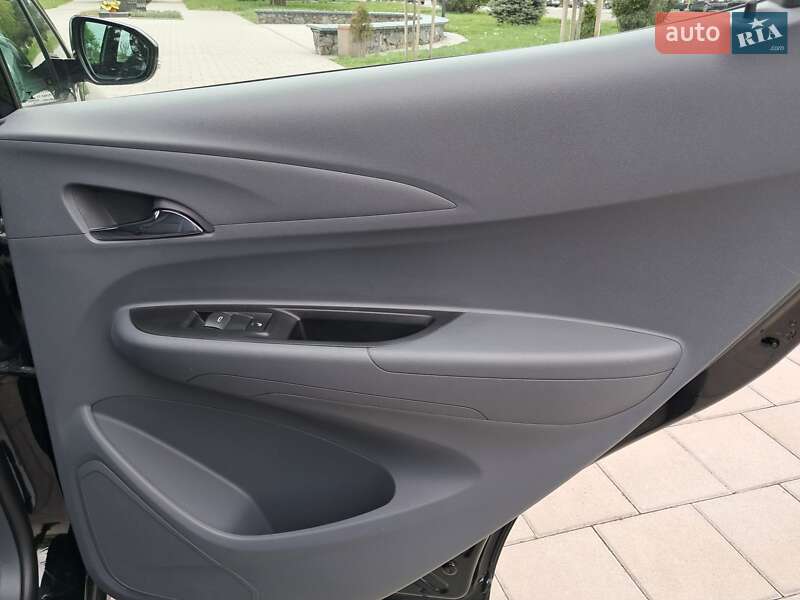 Хэтчбек Opel Ampera-e 2020 в Виннице