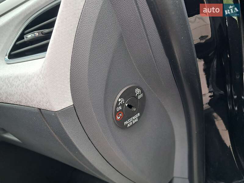 Хэтчбек Opel Ampera-e 2020 в Виннице