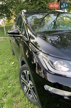 Хэтчбек Opel Ampera-e 2020 в 