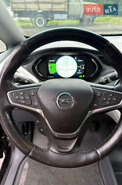 Хэтчбек Opel Ampera-e 2019 в 