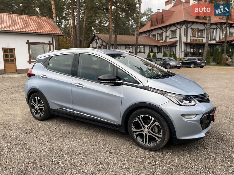 Хэтчбек Opel Ampera-e 2018 в Львове