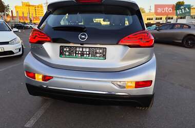 Хэтчбек Opel Ampera-e 2017 в 