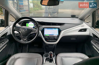 Хэтчбек Opel Ampera-e 2017 в 