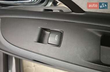 Хэтчбек Opel Ampera-e 2017 в 