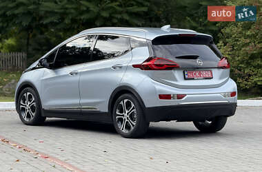 Хэтчбек Opel Ampera-e 2017 в 