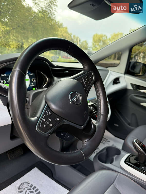 Хэтчбек Opel Ampera-e 2017 в Дрогобыче