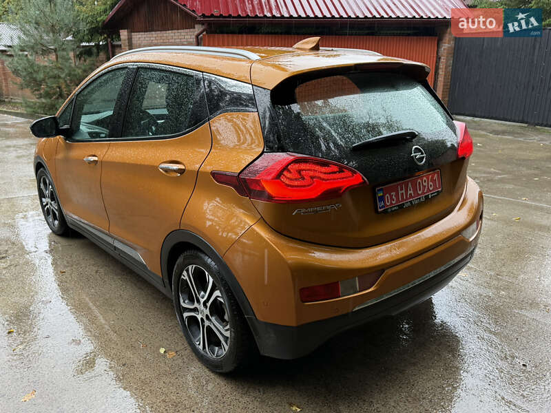 Хэтчбек Opel Ampera-e 2017 в Львове