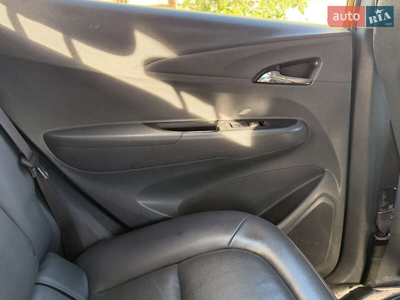 Хэтчбек Opel Ampera-e 2017 в Львове
