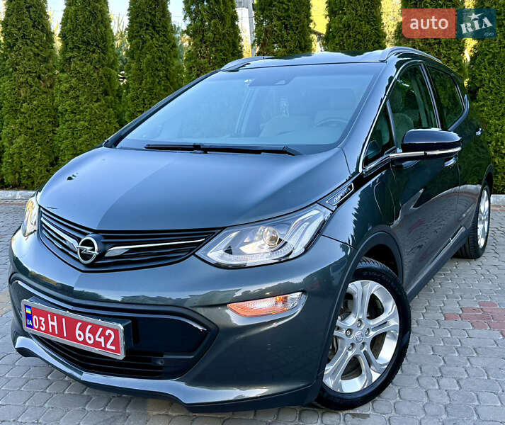 Хэтчбек Opel Ampera-e 2020 в 