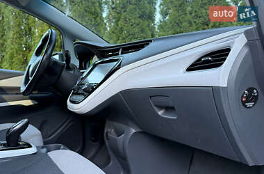 Хэтчбек Opel Ampera-e 2020 в 