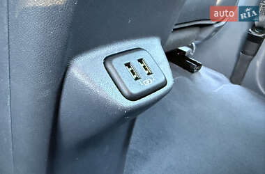 Хэтчбек Opel Ampera-e 2020 в 
