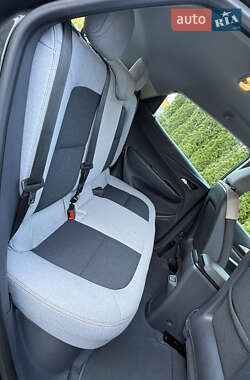 Хэтчбек Opel Ampera-e 2020 в 
