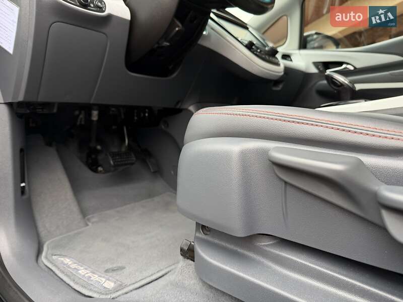 Хэтчбек Opel Ampera-e 2020 в Черновцах