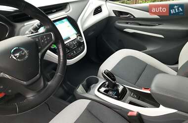 Хэтчбек Opel Ampera-e 2019 в 