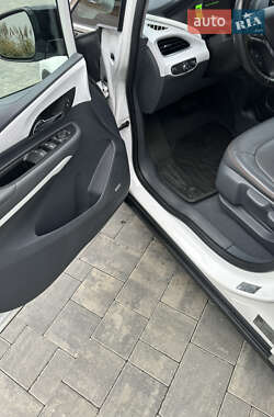 Хэтчбек Opel Ampera-e 2018 в 