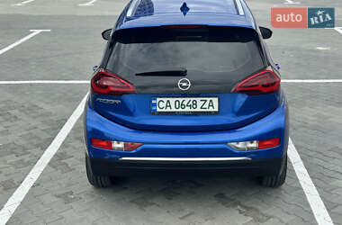 Хэтчбек Opel Ampera-e 2019 в 