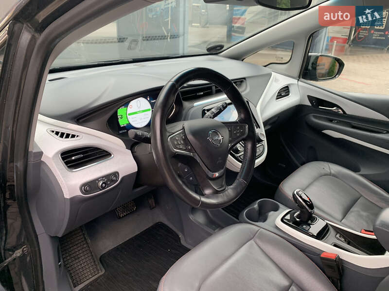 Хэтчбек Opel Ampera-e 2017 в Коломые фото 31 Хэтчбек Opel Ampera-e 2017 в Коломые