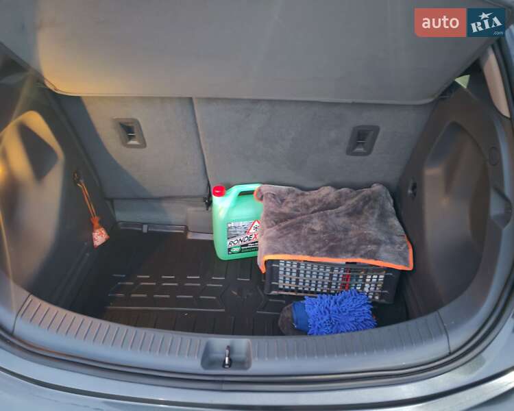 Хэтчбек Opel Ampera-e 2017 в Ровно