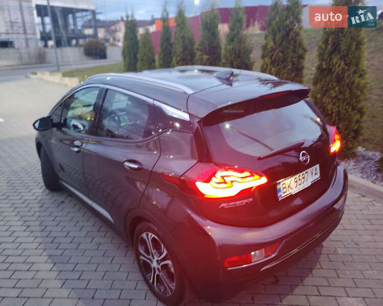 Хэтчбек Opel Ampera-e 2017 в Ровно